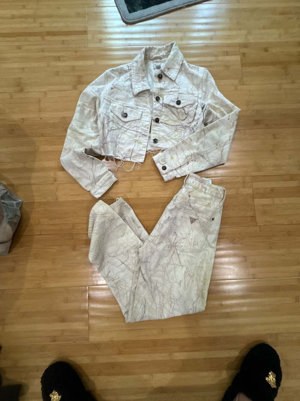 Guess Marble Print Cropped Jacket and Mom Jean Set Size M/26